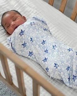 Best Sale 🌟 Aden & Anais 2-Pack Snug Swaddles Twinkling Stars Blue 🌟 -Baby Online store http3A2F2Fstatic.theiconic.com .au2Fp2Faden anais 1513 4947711 7