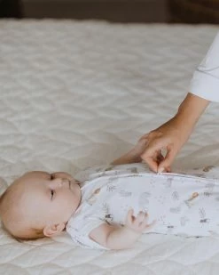 Outlet 😍 Aden & Anais 2-Pack Snug Swaddles Savannah Spots 🥰 -Baby Online store http3A2F2Fstatic.theiconic.com .au2Fp2Faden anais 3176 5947711 5