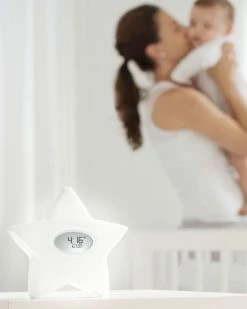 Buy 🎁 Aden & Anais Serenity Star Room Temperature Night Light White 😍