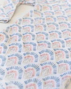 Brand new 🤩 Bare and Boho Protective Swimwear Rashie & Flap Hat Set - Babies Scallops 🛒 -Baby Online store http3A2F2Fstatic.theiconic.com .au2Fp2Fbare and boho 9339 4804331 5