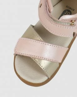 Top 10 👍 Bobux Step Up Sail 🩴 Sandals II Seashell Shimmer/Gold ❤️ -Baby Online store http3A2F2Fstatic.theiconic.com .au2Fp2Fbobux 2259 0788031 4