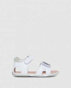 Wholesale 🤩 CIAO Bonnie White 💯