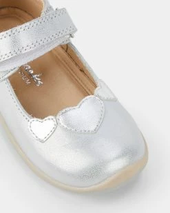 Deals ❤️ Clarks Mara Silver ❤️ -Baby Online store http3A2F2Fstatic.theiconic.com .au2Fp2Fclarks 2734 600547 4