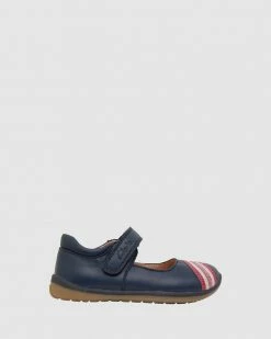 Brand new ⭐ Clarks Merry Navy/Pink 🤩