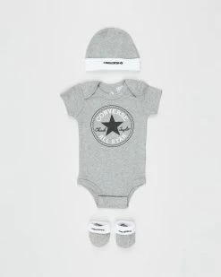 Brand new 😀 Converse Classic 3-Piece Infant Hat, Bodysuit & Bootie Set - Babies Dark Grey Heather 🔔