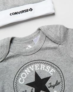 Brand new 😀 Converse Classic 3-Piece Infant Hat, Bodysuit & Bootie Set - Babies Dark Grey Heather 🔔 -Baby Online store http3A2F2Fstatic.theiconic.com .au2Fp2Fconverse 8392 5517901 3