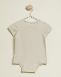 Promo 🤩 Cotton On Baby Short Sleeve Bubbysuit - 2-Pack - Babies LCN May Gumnut Bath & Kookaburra 💯 -Baby Online store http3A2F2Fstatic.theiconic.com .au2Fp2Fcotton on baby 2304 0945941 3