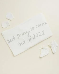 Best Pirce 👍 Cotton On Baby Organic Mittens, Booties & Blanket Bundle - Babies Milk 🌟