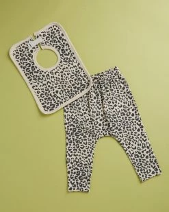 Buy 🎁 Cotton On Baby Bundle Leggings And Square Bib - Babies Caramel Marle ☀️ Summer Ocelot 🎉