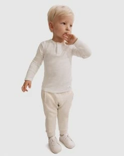 Top 10 ❤️ Country Road Double Faced Organically Grown Cotton Textured Henley Marshmallow 🧨 -Baby Online store http3A2F2Fstatic.theiconic.com .au2Fp2Fcountry road 0166 4963031 3