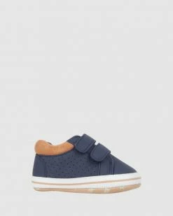 Hot Sale 😉 Kicks Karson 👟 Sneakers Navy 👏