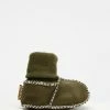 Flash Sale 🤩 Kip&Co Sheepskin Booties Zucchini Green 🔥