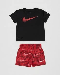 Hot Sale 🔔 Nike Dominate SS Tee & Shorts Set - Babies Uni Red & Black 🥰