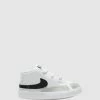 Budget 🔥 Nike Blazer Mid Crib White/Black 🥰