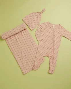 Top 10 🧨 Quincy Mae Bamboo Layette Set - Babies Petal & Hearts 😉