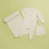 New 🧨 Quincy Mae Bamboo Layette Set - Babies Natural & Scatter 🌟