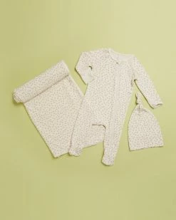 New 🧨 Quincy Mae Bamboo Layette Set - Babies Natural & Scatter 🌟