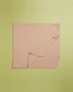 Wholesale ✔️ Quincy Mae Bamboo Swaddle - Babies Petal & Hearts 👏