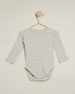 Discount 🌟 Quincy Mae Ribbed Long Sleeve Bodysuit - Babies Ash Stripe 🥰
