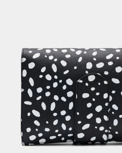 Top 10 😀 She Lion The Chic Baby Clutch Spot 🌟 -Baby Online store http3A2F2Fstatic.theiconic.com .au2Fp2Fshe lion 7619 552685 4