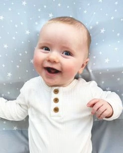 Deals 🤩 Silky Tots Silk Travel Cot Sheet White Stars 😍