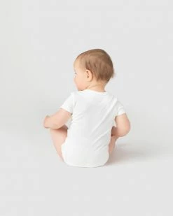 Buy 😀 Sportscraft Logo Bodysuit - Babies Snow ⭐ -Baby Online store http3A2F2Fstatic.theiconic.com .au2Fp2Fsportscraft 8796 4604341 6