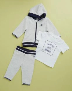 Deals 🎉 Timberland Trousers, Hoodie & T-Shirt Set Unique ✔️