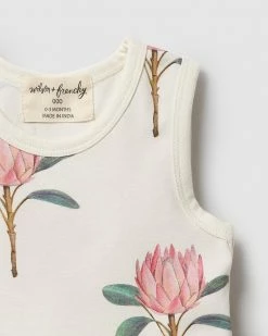 Brand new 🛒 Wilson & Frenchy Organic Ruffle Bodysuit - Babies Pretty Protea ❤️ -Baby Online store http3A2F2Fstatic.theiconic.com .au2Fp2Fwilson and frenchy 4679 9973431 3
