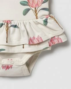 Brand new 🛒 Wilson & Frenchy Organic Ruffle Bodysuit - Babies Pretty Protea ❤️ -Baby Online store http3A2F2Fstatic.theiconic.com .au2Fp2Fwilson and frenchy 4694 9973431 4